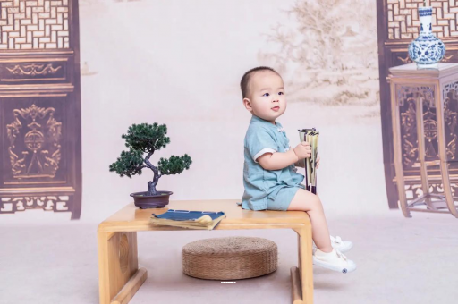 玉树孕妇肚子上的黑线